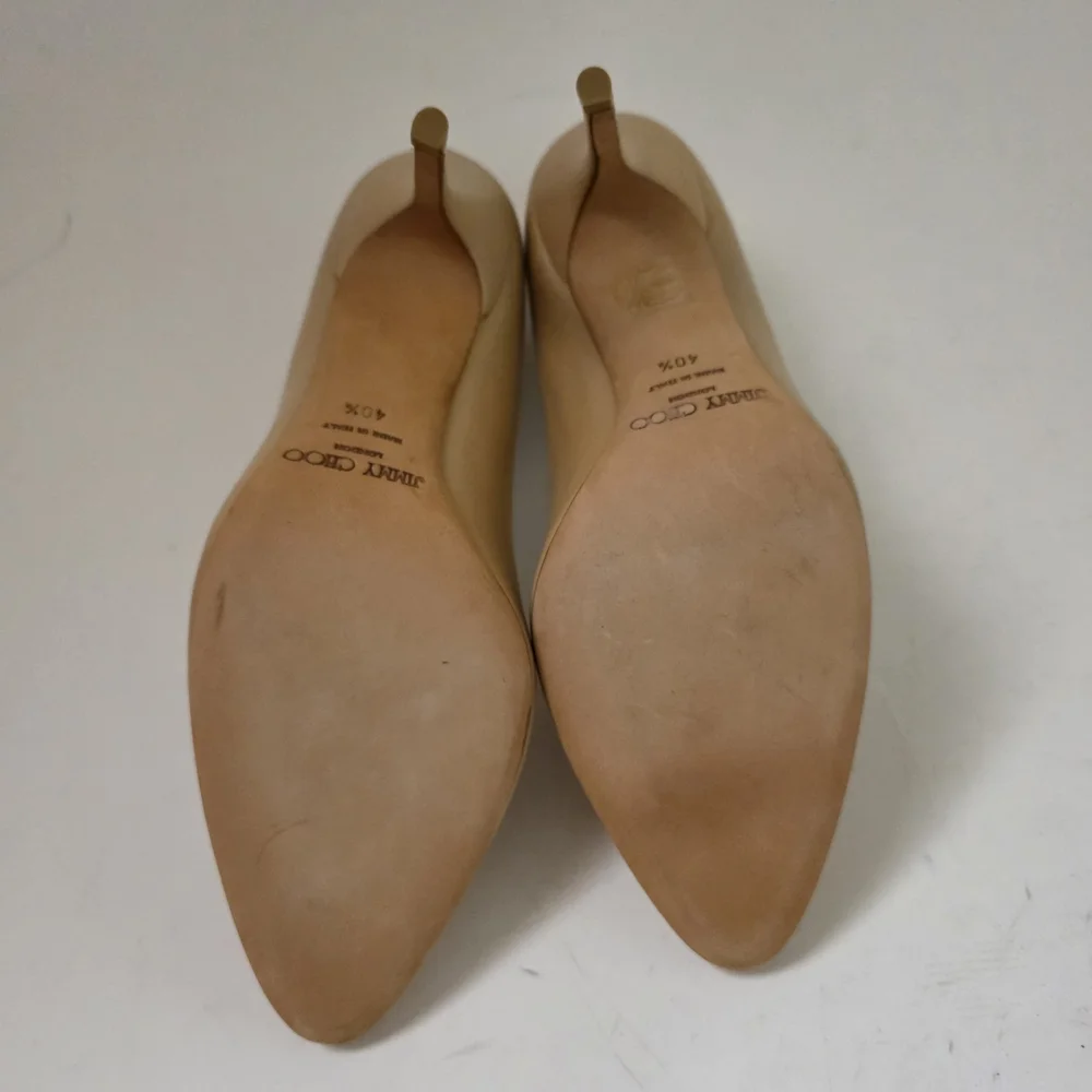 Jimmy Choo Beige Leather Esme Almond Toe Pumps Size 40.5 Heels